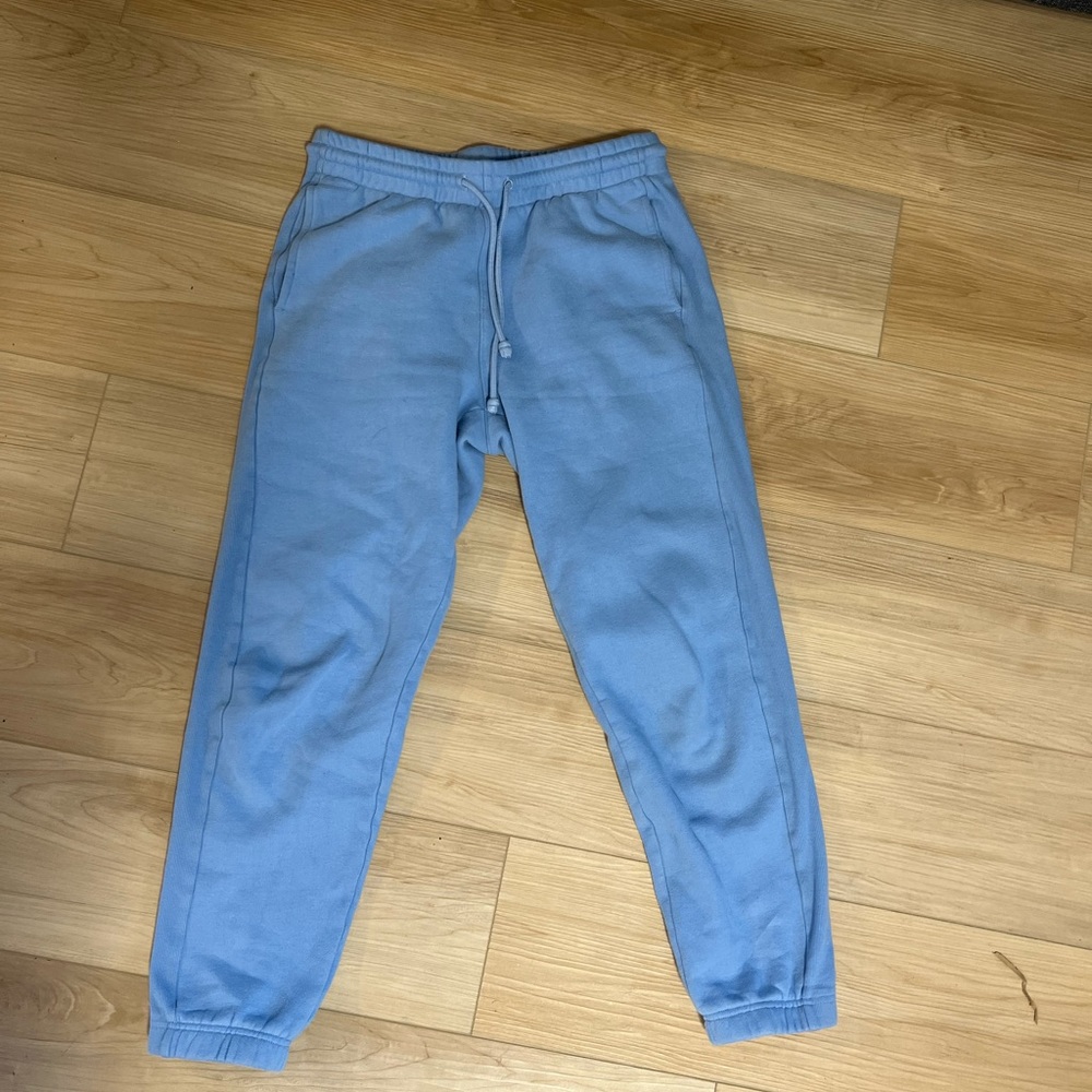 Aritzia TNA Cozy AF sweats